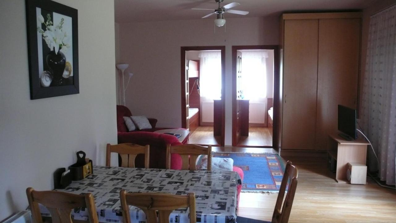 Nyarido Apartman Apartment Alsoors Ngoại thất bức ảnh